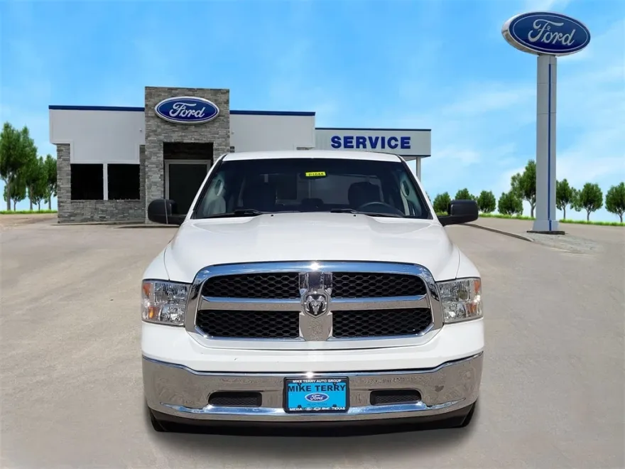 2022 Ram 1500 Classic SLT photo 1