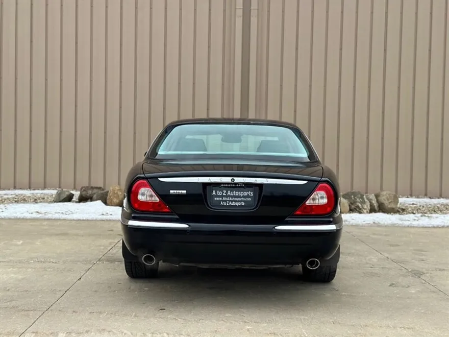 2005 Jaguar XJ 8 L photo 11