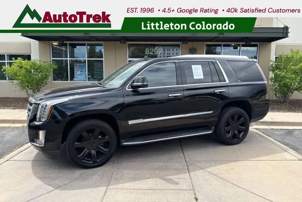2018 Cadillac Escalade Luxury photo 1