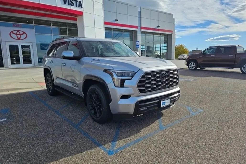 2026 Toyota Sequoia Platinum photo 1