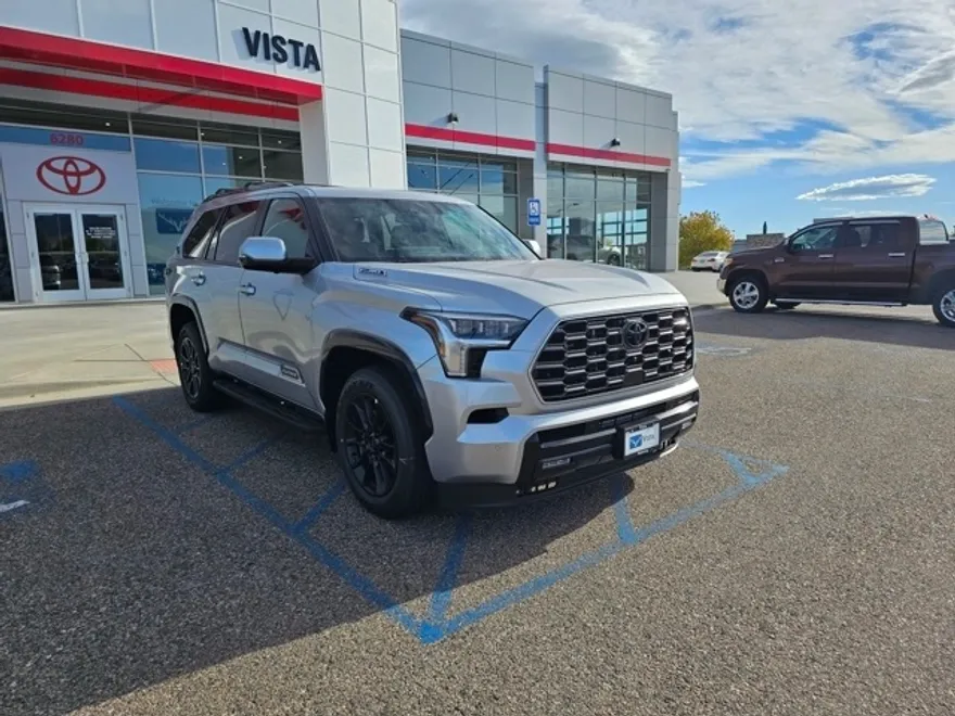 2026 Toyota Sequoia Platinum photo 1