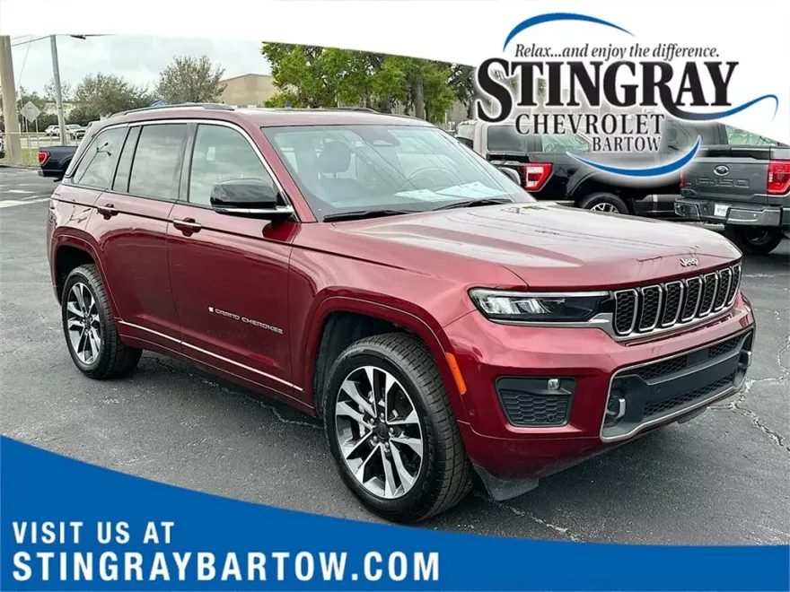 2022 Jeep Grand Cherokee Overland photo 1