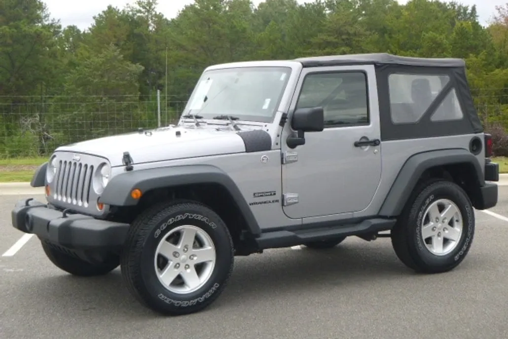 2013 Jeep Wrangler Sport photo 1