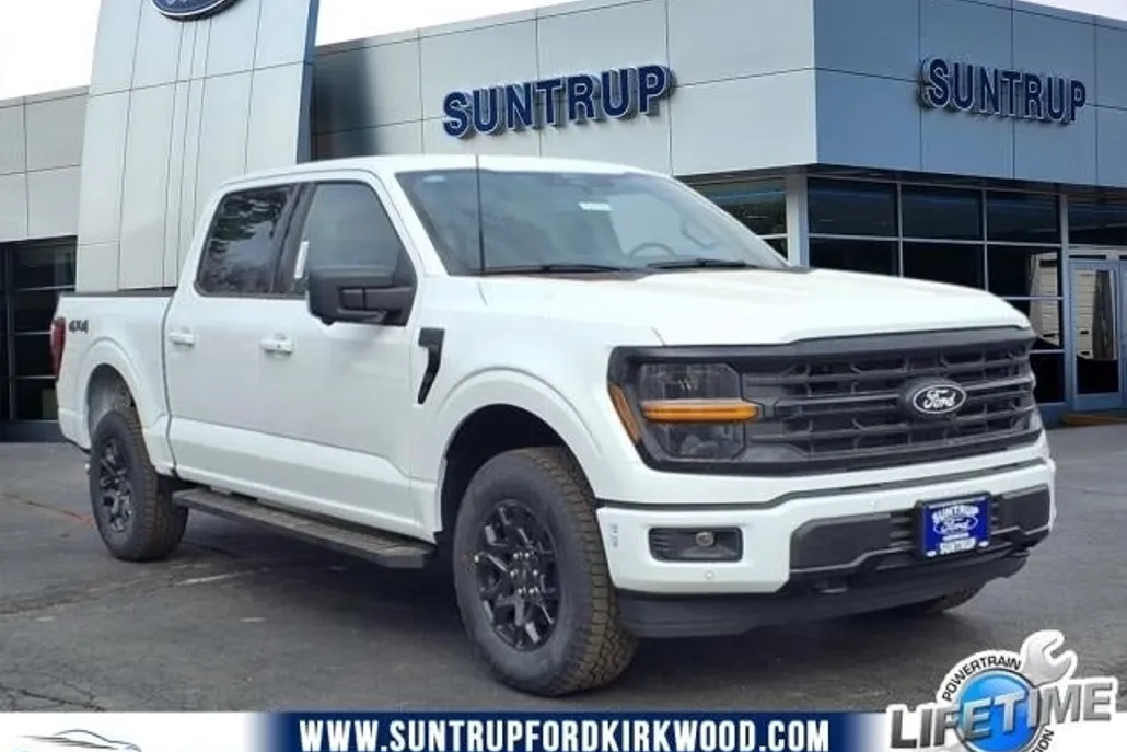 2025 Ford F-150 XLT photo 1