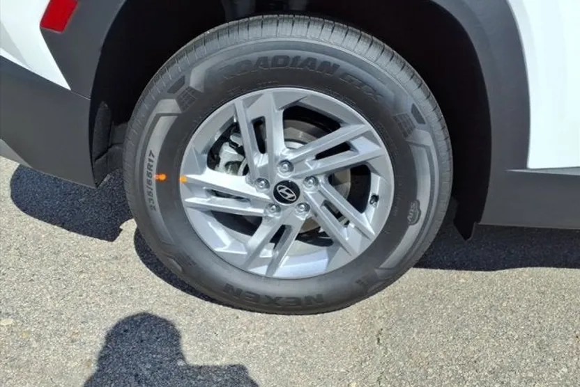 2026 Hyundai Tucson SE photo 1