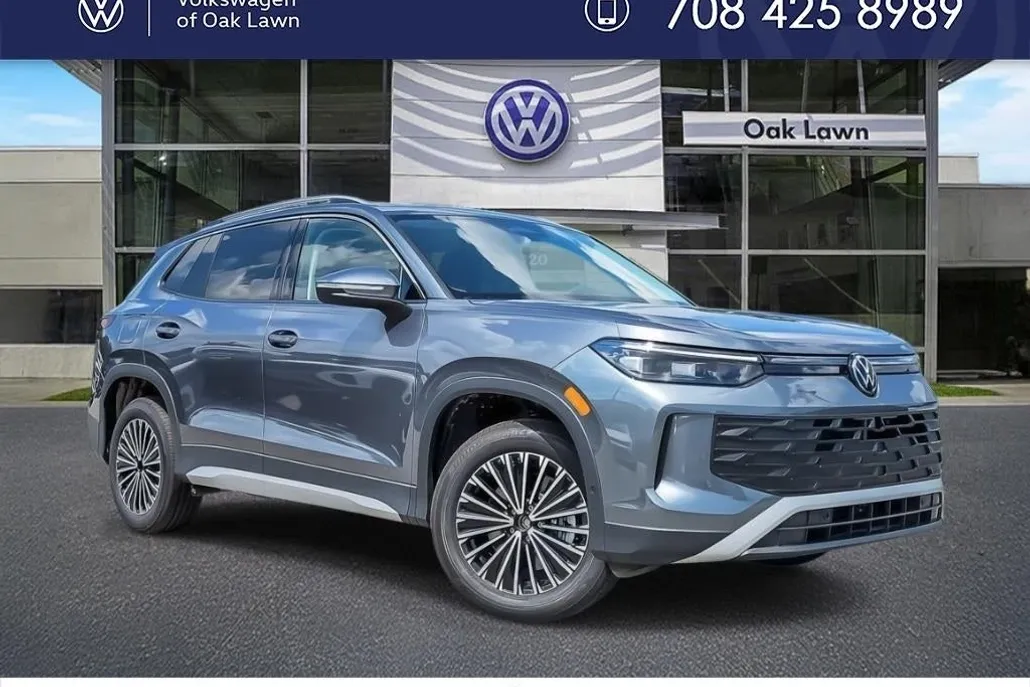 2025 Volkswagen Tiguan S photo 1