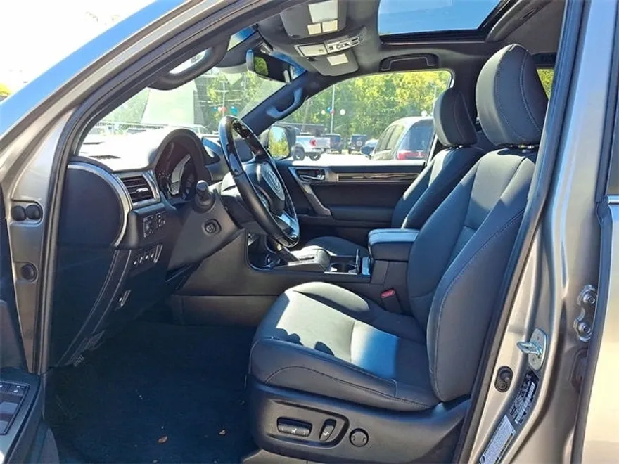 2023 Lexus GX 460 photo 1