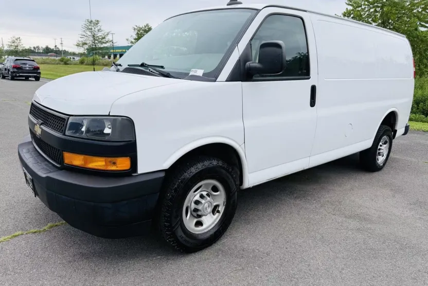 2018 Chevrolet Express Cargo 2500 photo 1