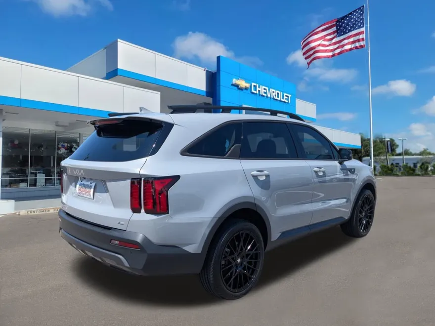 2023 Kia Sorento X-Line S photo 1