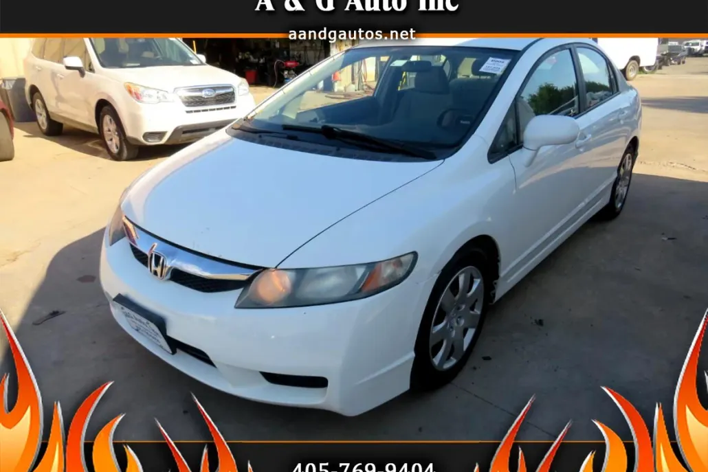 2010 Honda Civic LX photo 1