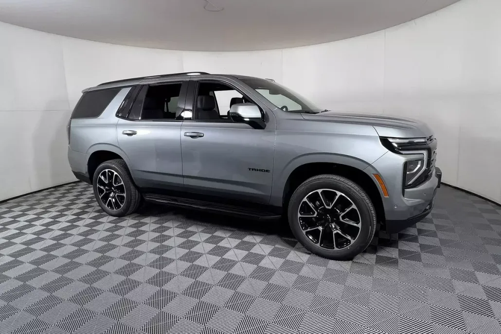 2026 Chevrolet Tahoe RST photo 1