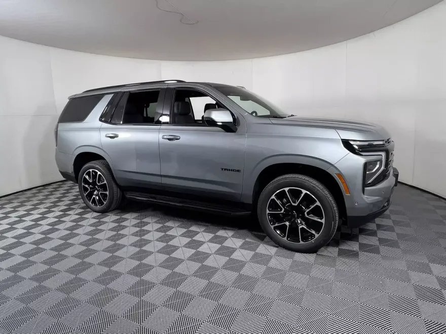 2026 Chevrolet Tahoe RST photo 1