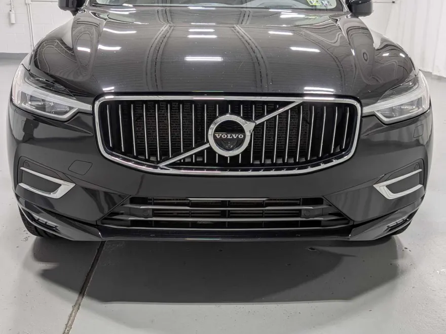 2020 Volvo XC60 Inscription photo 1