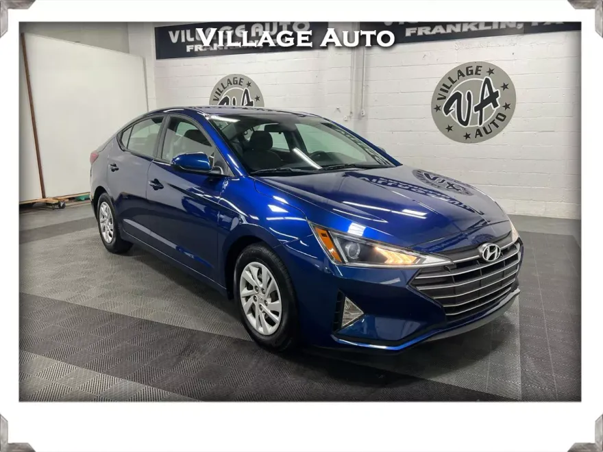 2019 Hyundai Elantra SE photo 1