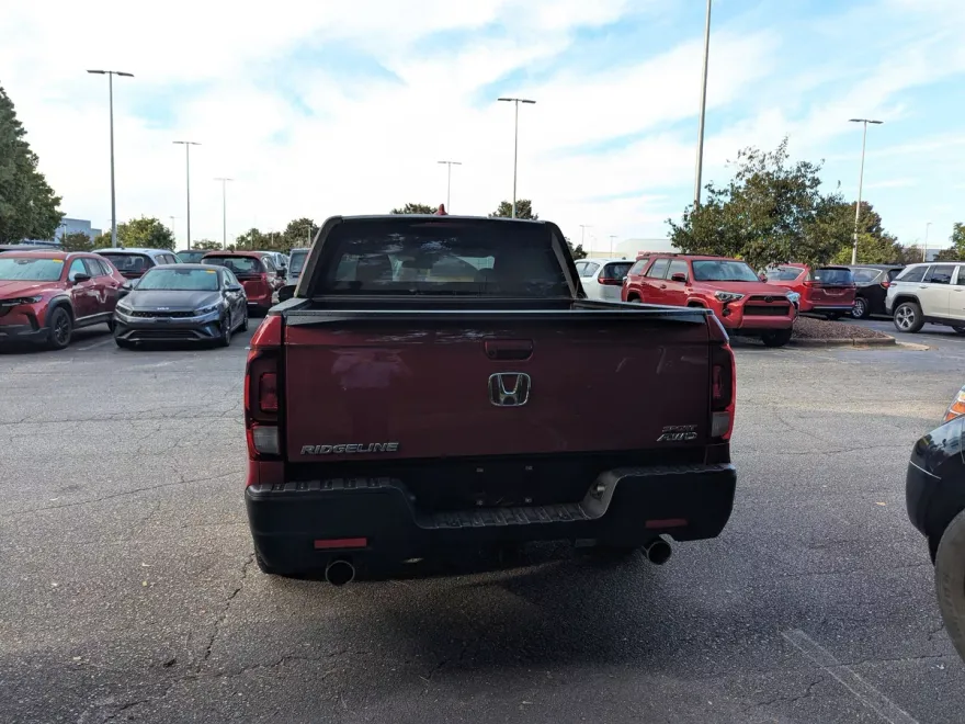 2021 Honda Ridgeline Sport photo 1