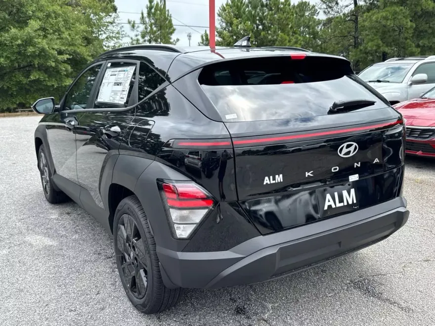 2026 Hyundai Kona SEL photo 1