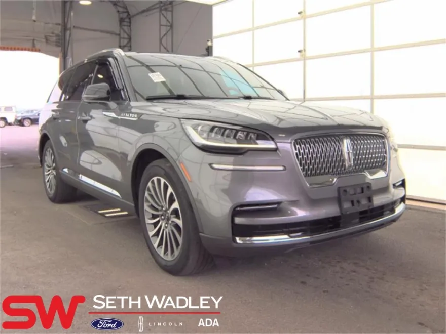 2022 Lincoln Aviator Reserve photo 1