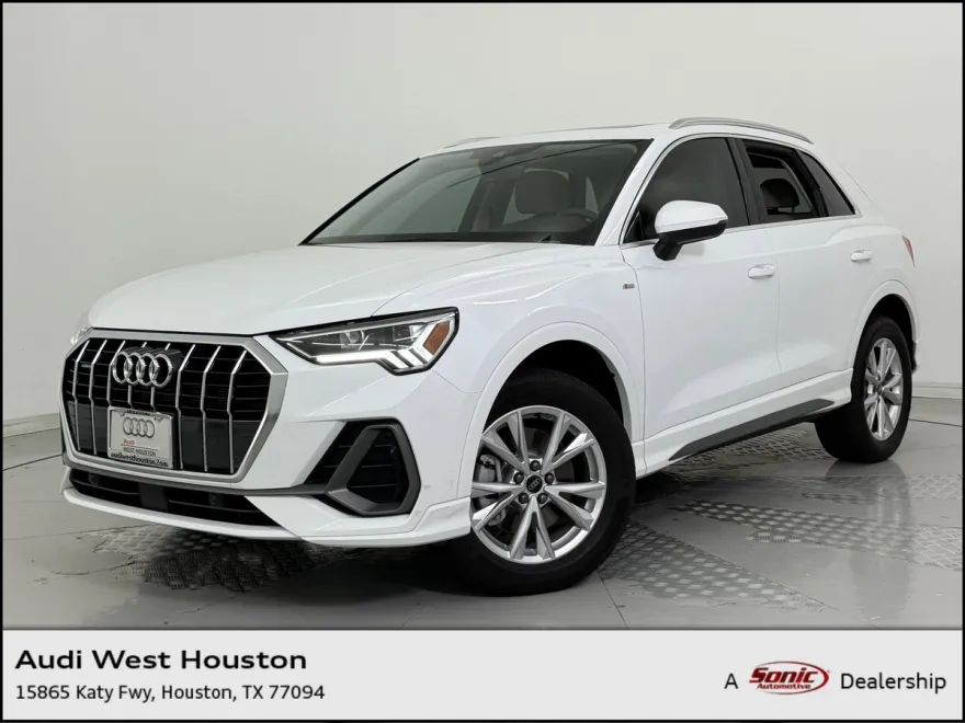 2025 Audi Q3 S line Premium photo 1