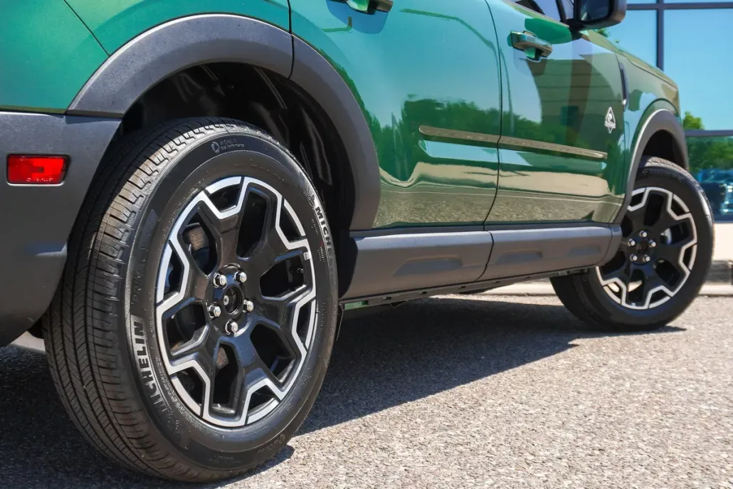 2025 Ford Bronco Sport Outer Banks photo 1