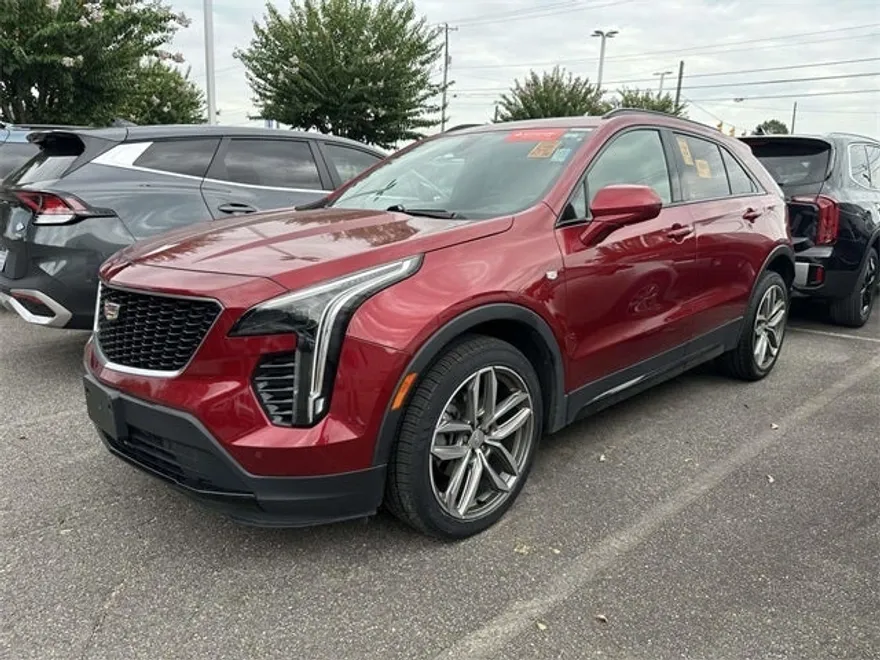 2019 Cadillac XT4 Sport photo 1