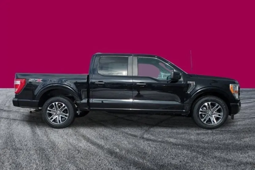 2021 Ford F-150 XL photo 1
