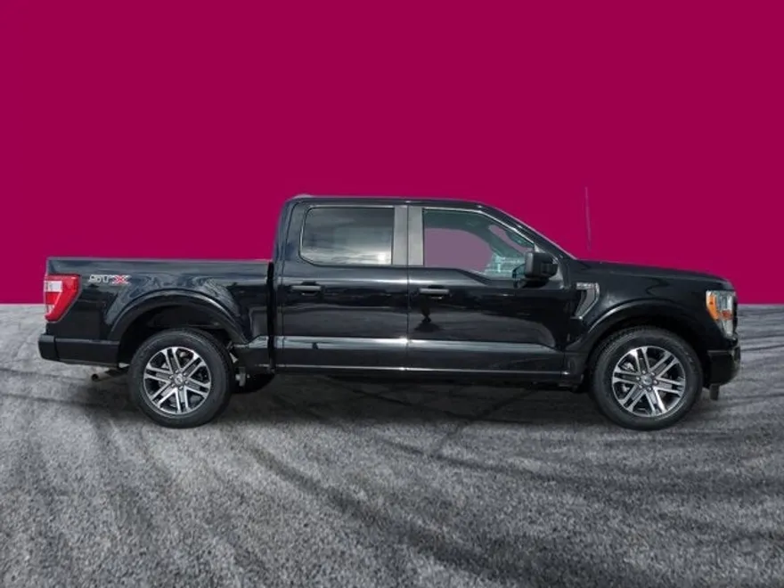 2021 Ford F-150 XL photo 1
