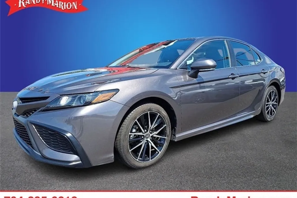 2023 Toyota Camry SE photo 1
