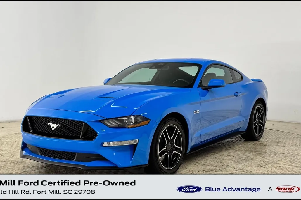 2022 Ford Mustang GT photo 1