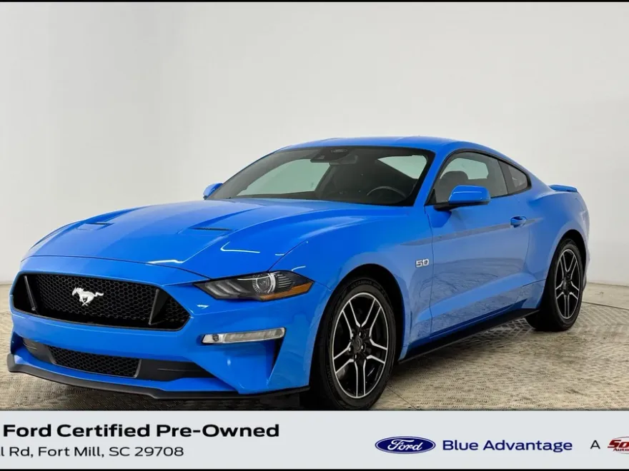 2022 Ford Mustang GT photo 1