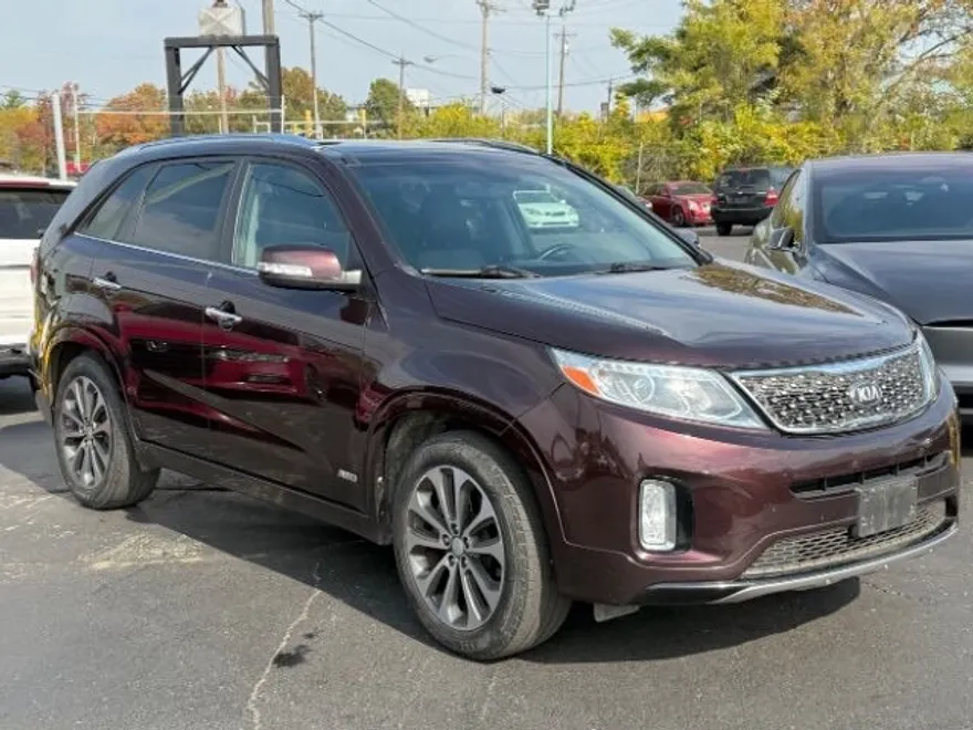 2011 Kia Sorento LX photo 1