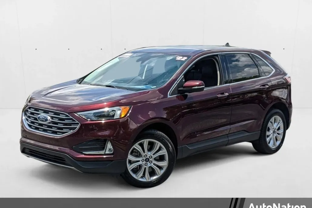 2022 Ford Edge Titanium photo 1