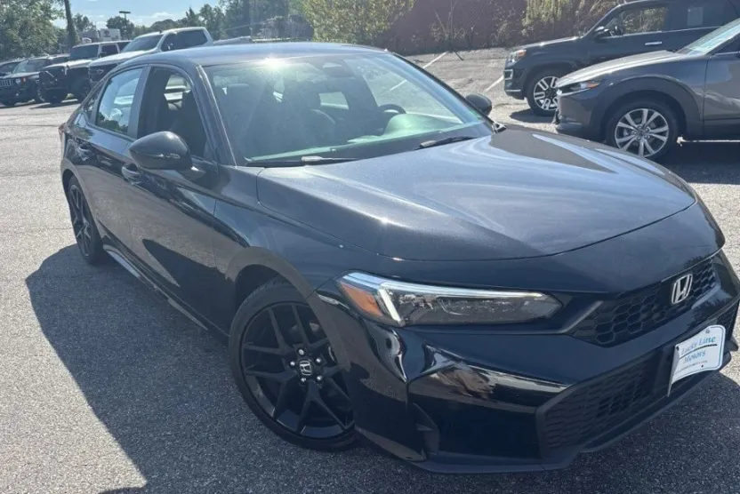2025 Honda Civic Sport photo 1