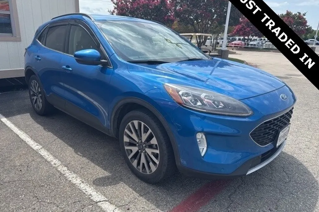 2020 Ford Escape Titanium photo 1