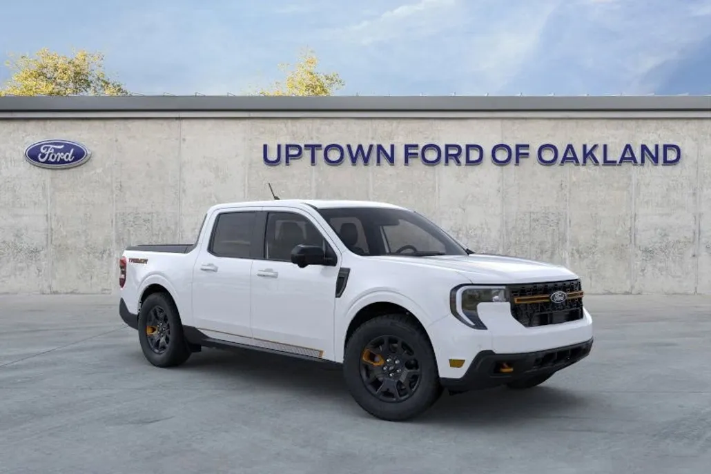 2025 Ford Maverick Tremor photo 1