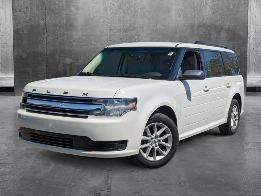 2014 Ford Flex SE photo 1