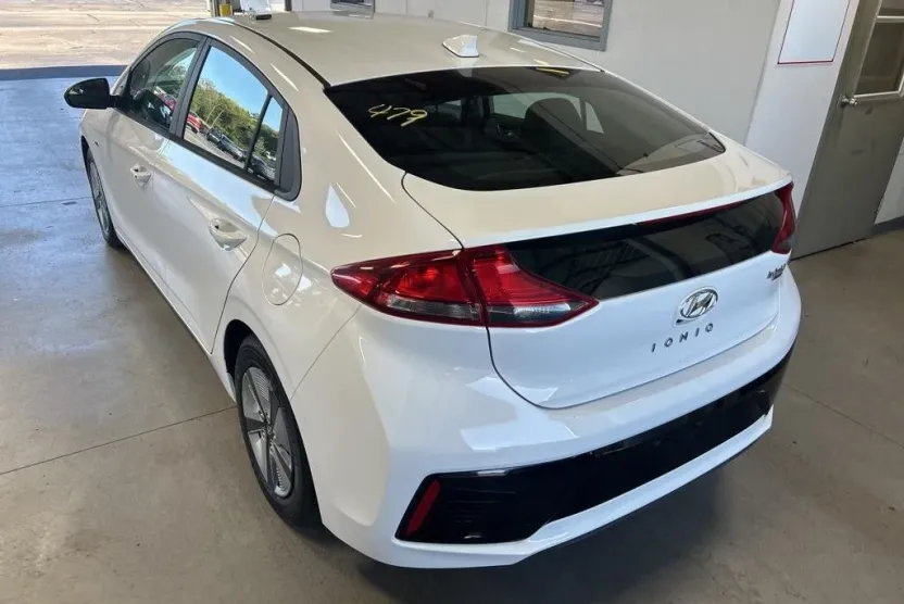 2019 Hyundai Ioniq Blue photo 1