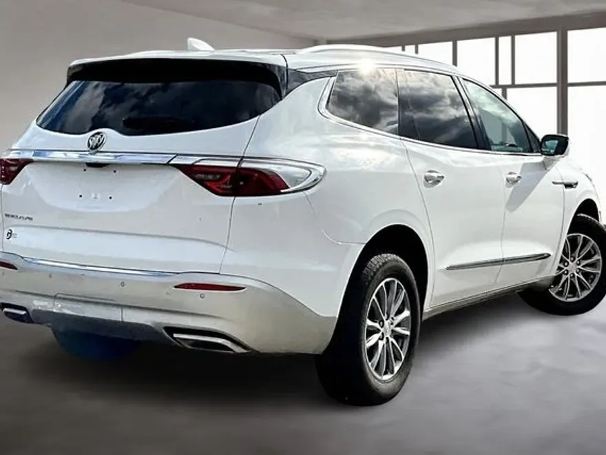 2022 Buick Enclave Premium photo 1