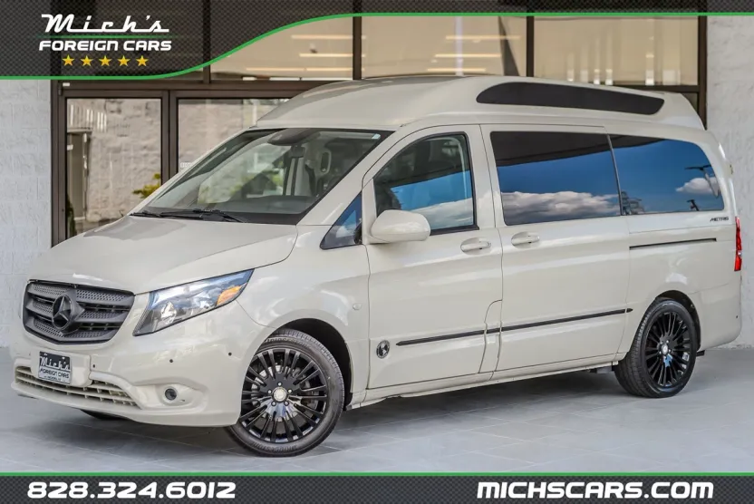 2016 Mercedes Benz Metris Passenger Van photo 1