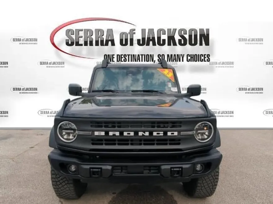 2023 Ford Bronco Outer Banks photo 1