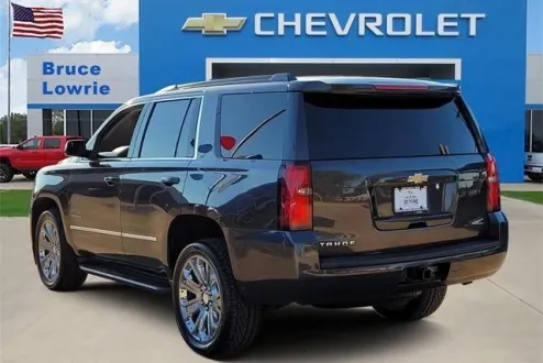 2017 Chevrolet Tahoe LT photo 3