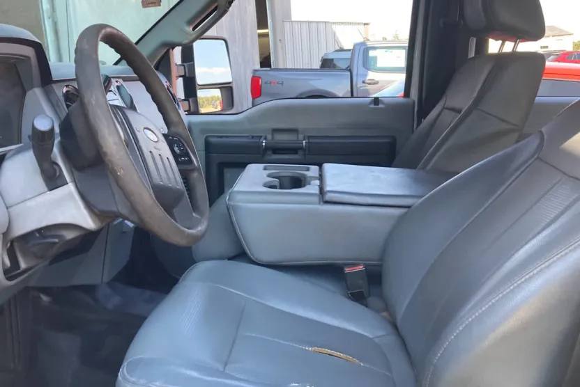 2015 Ford F-350 XLT photo 1