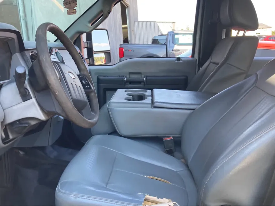 2015 Ford F-350 XLT photo 1