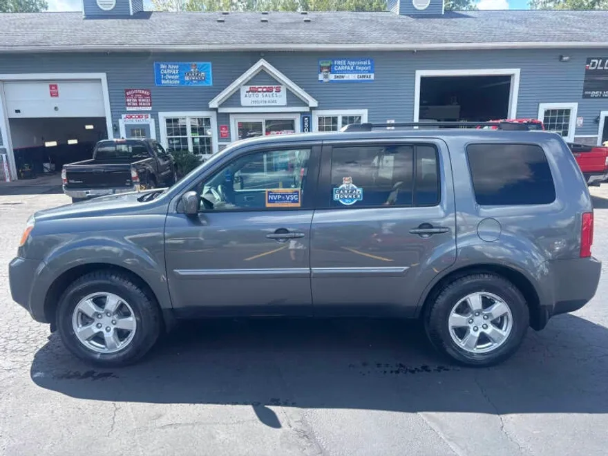 2010 Honda Pilot EX photo 1