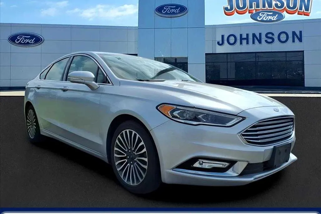 2017 Ford Fusion SE photo 1
