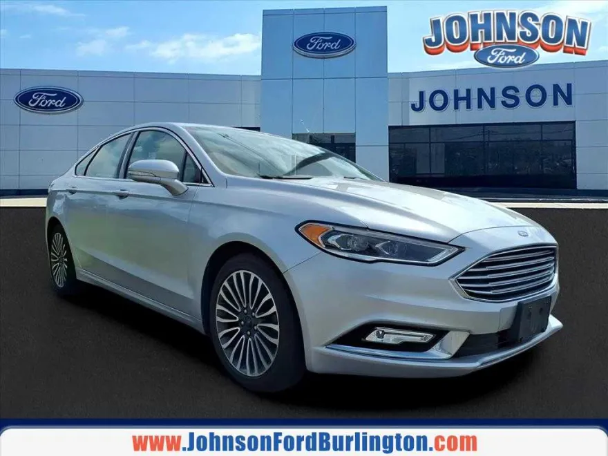 2017 Ford Fusion SE photo 1
