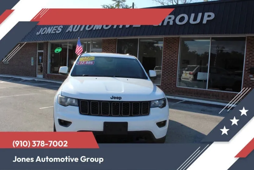 2017 Jeep Grand Cherokee Laredo photo 1