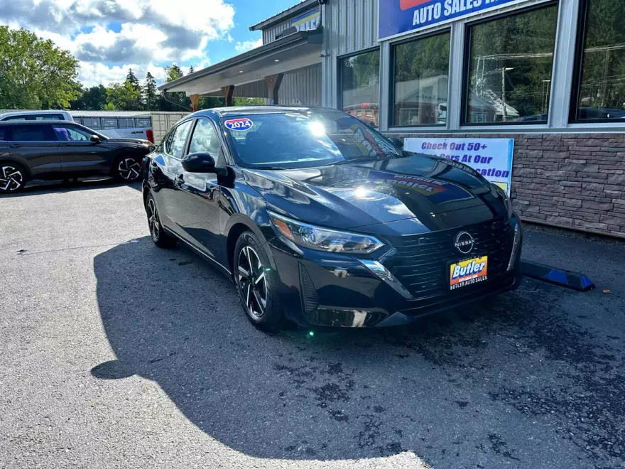 2024 Nissan Sentra SV photo 1