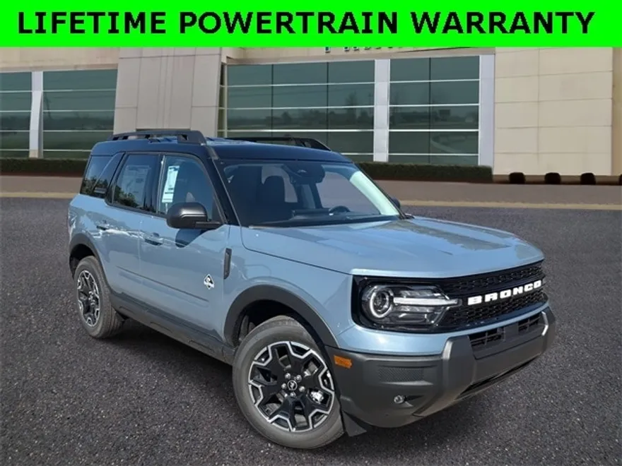2025 Ford Bronco Sport Outer Banks photo 1