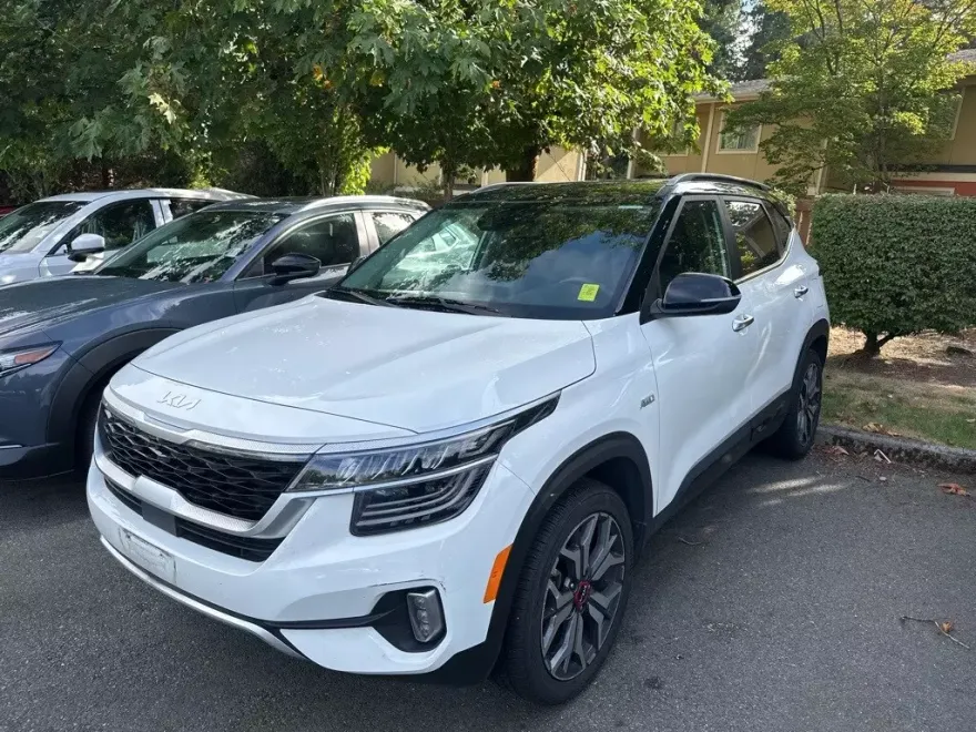 2022 Kia Seltos SX photo 1