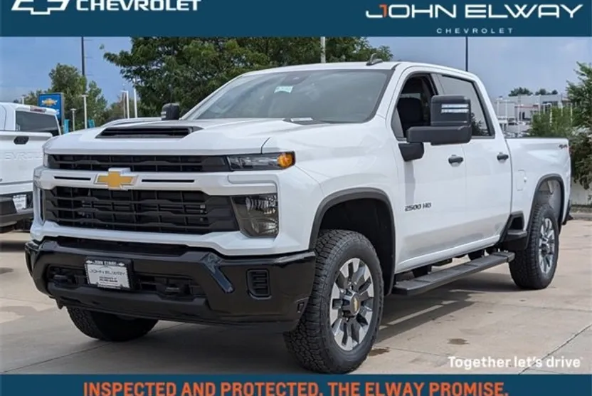 2024 Chevrolet Silverado 2500HD Custom photo 1